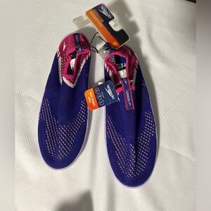 NEW SPEEDO surf strider junior water shoes